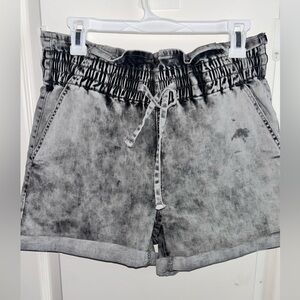 High wasted “paper bag” denim shorts